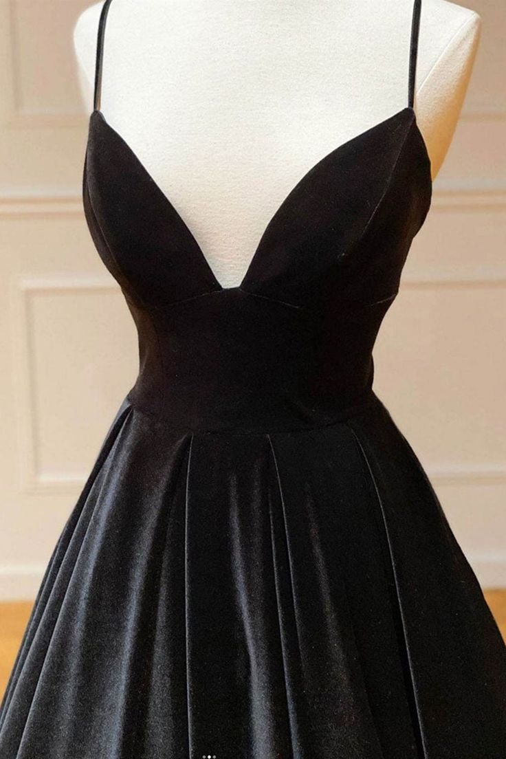 A Line V Neck Black Velvet Long Prom Dresses Spaghetti Straps Formal Evening Dresses 2249