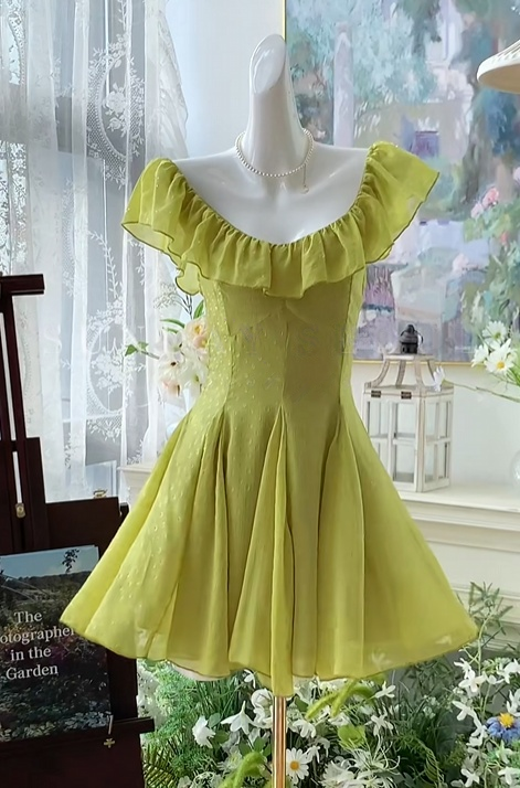 Ruffled Green Chiffon Homecoming Dress Short Party Dress J10940