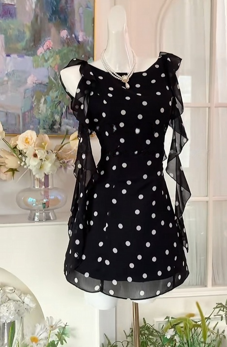 Ruffled Polka Dots A Line Black Short Homecoming Dress J10928
