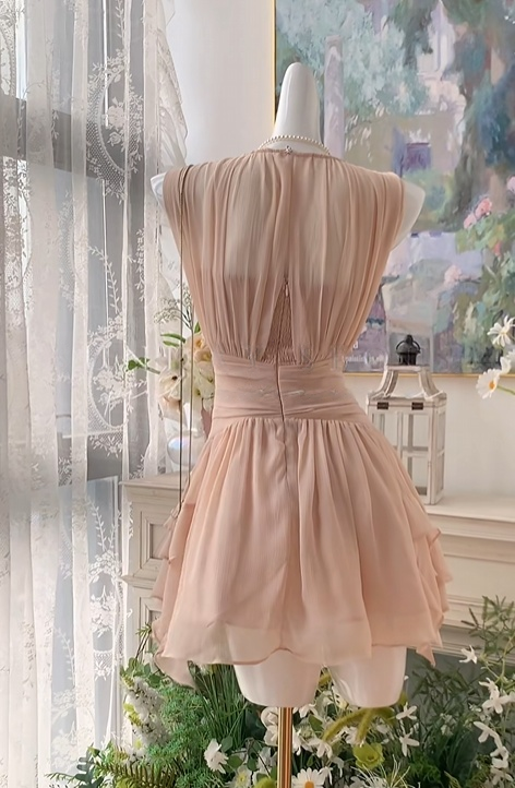 Sleeveless A Line Pink Chiffon Homecoming Dress J10975
