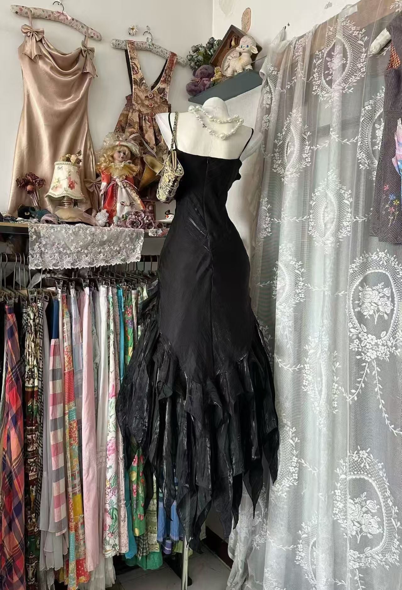 Spaghetti Strap Black Ruffled Prom Dress Sheath Party Dress J10077