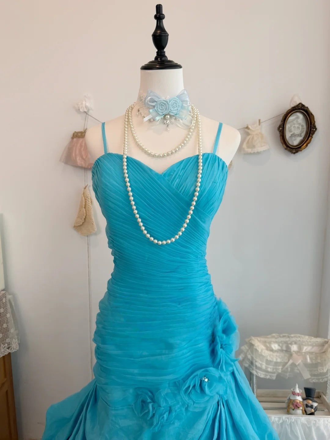 Spaghetti Strap Blue Retro Prom Dress Pleated Evening Gown  J10322