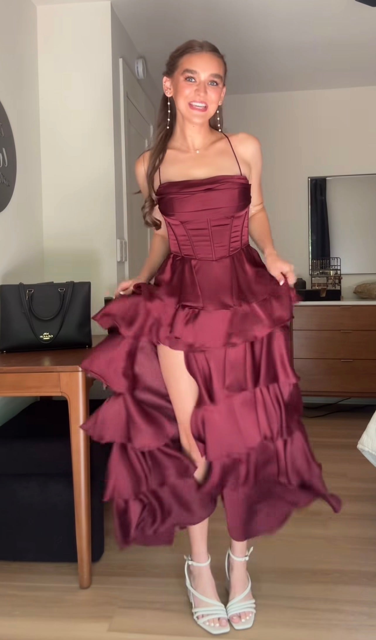 Robe de bal bustier violette en satin avec appliques, robe de soirée formelle J9413