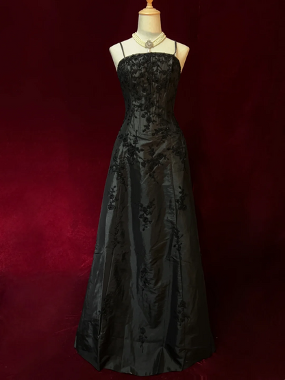 Spaghetti Straps A Line Black Prom Dress Appliques Vintage Dress J9787