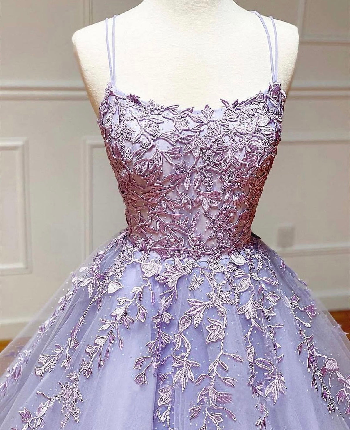Robe de bal bustier violette en satin avec appliques, robe de soirée formelle J9413