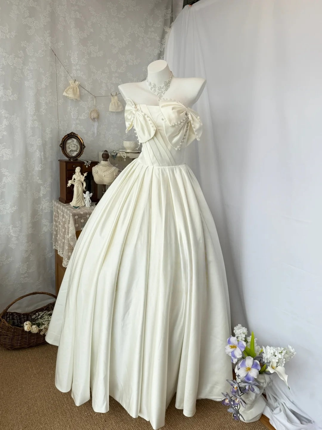 Robe de bal bustier violette en satin avec appliques, robe de soirée formelle J9413