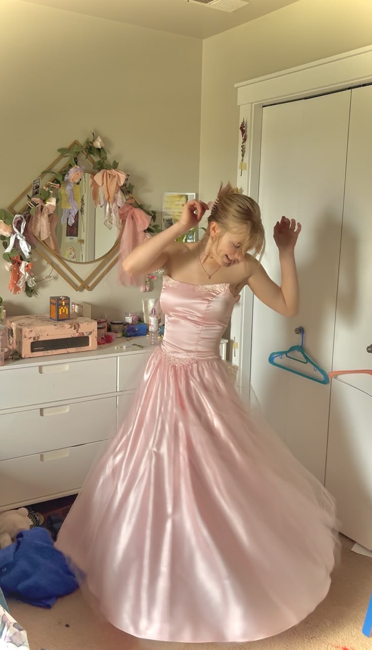 Trägerloses silbernes Vintage-Abendkleid, A-Linie, Geburtstagskleid J9370