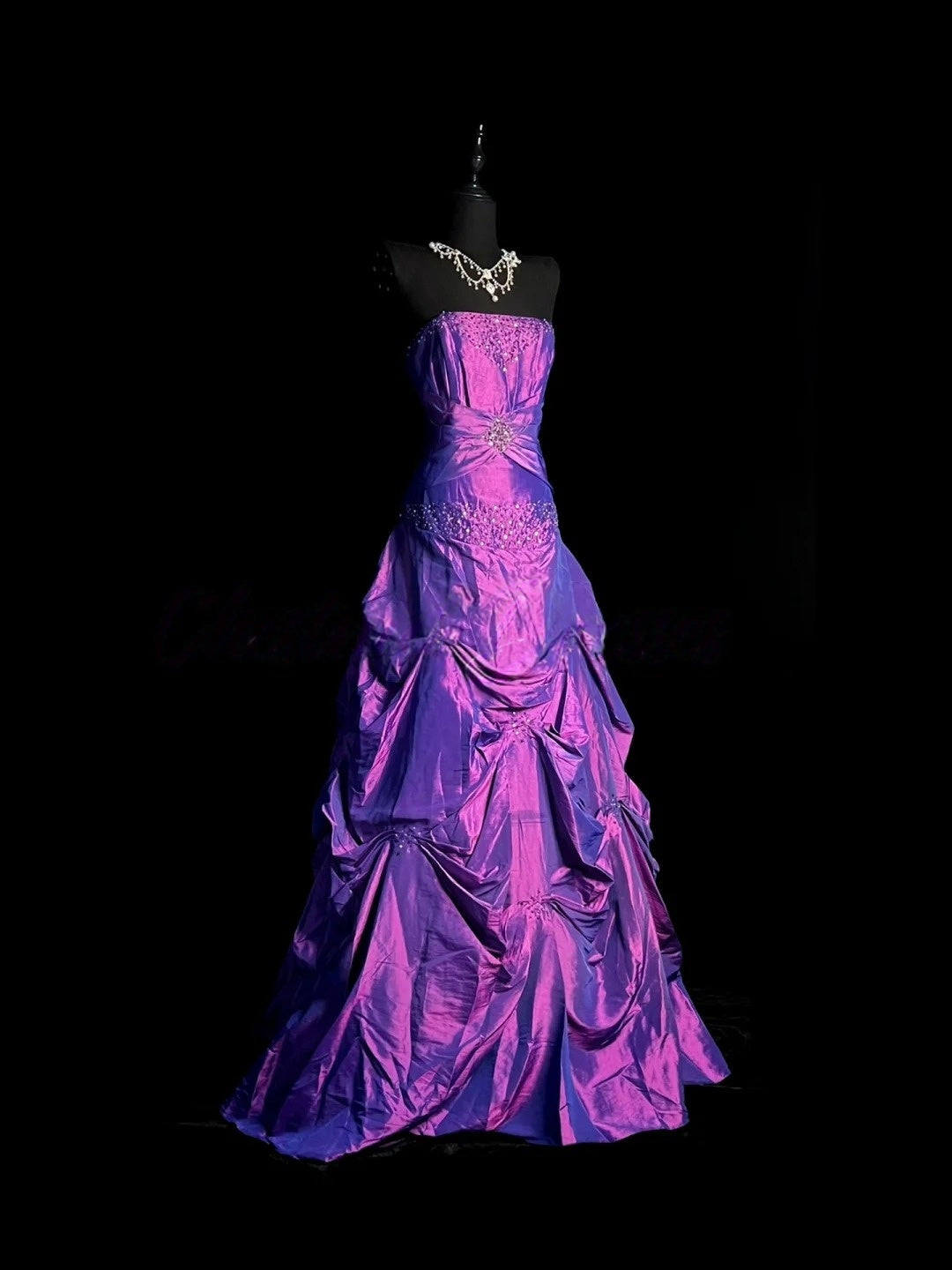 Trägerloses silbernes Vintage-Abendkleid, A-Linie, Geburtstagskleid J9370