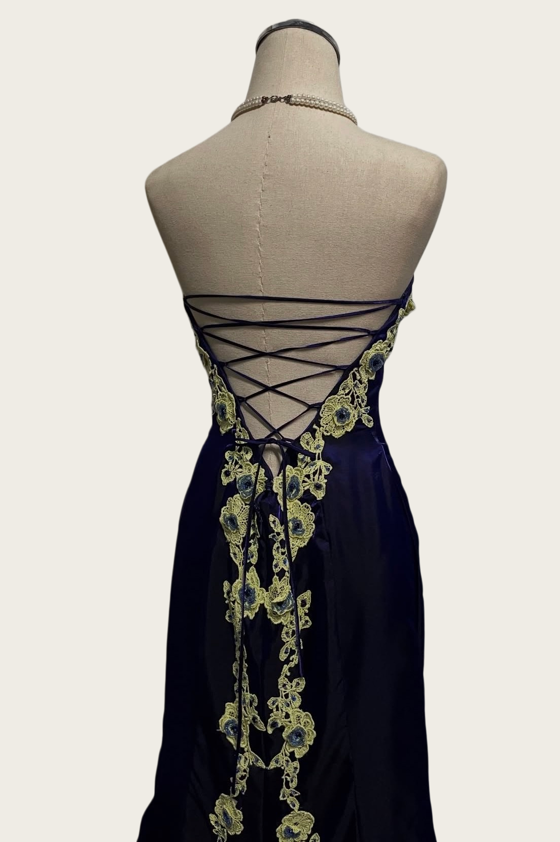 Robe de bal bustier violette en satin avec appliques, robe de soirée formelle J9413