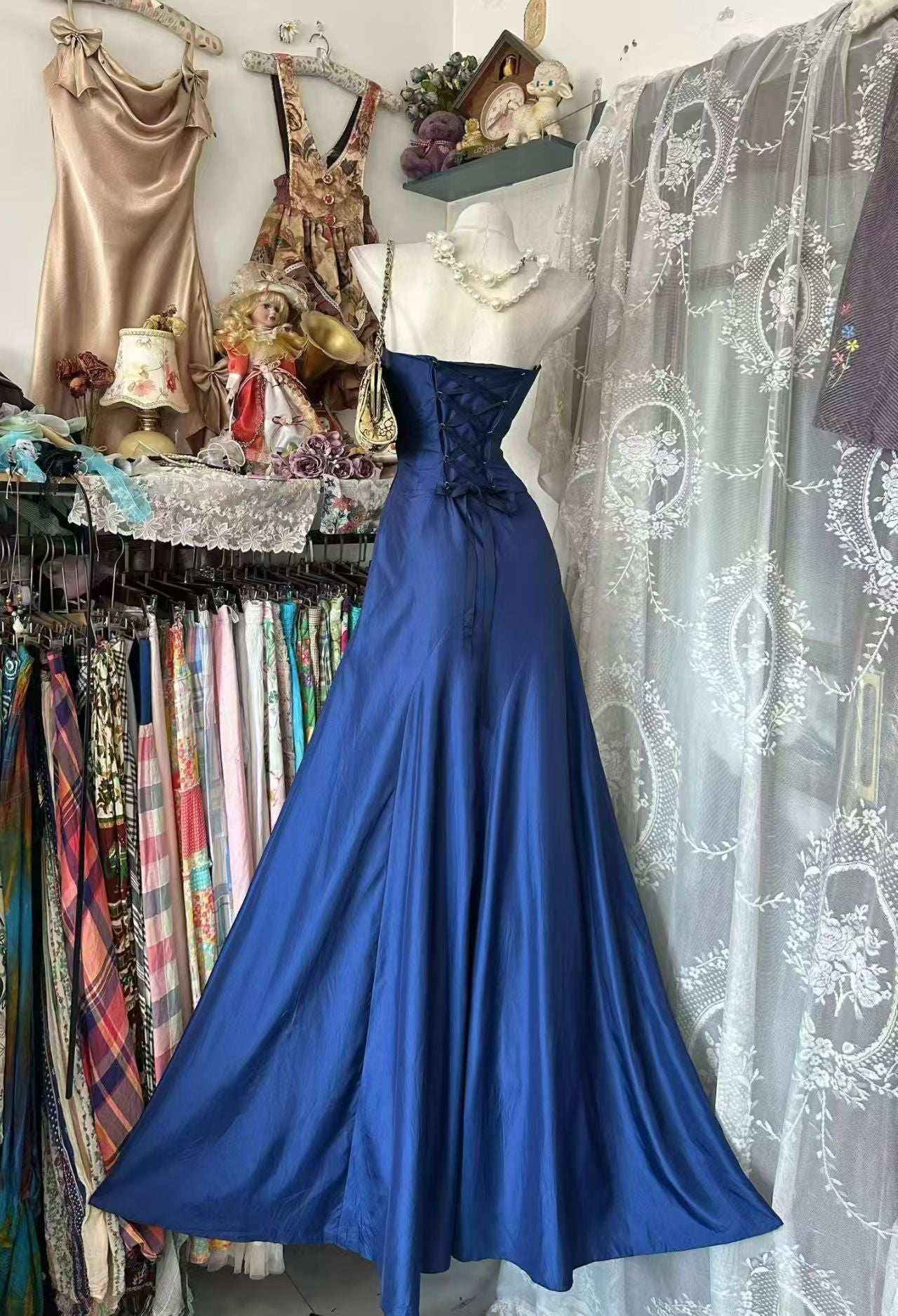 Trägerloses silbernes Vintage-Abendkleid, A-Linie, Geburtstagskleid J9370