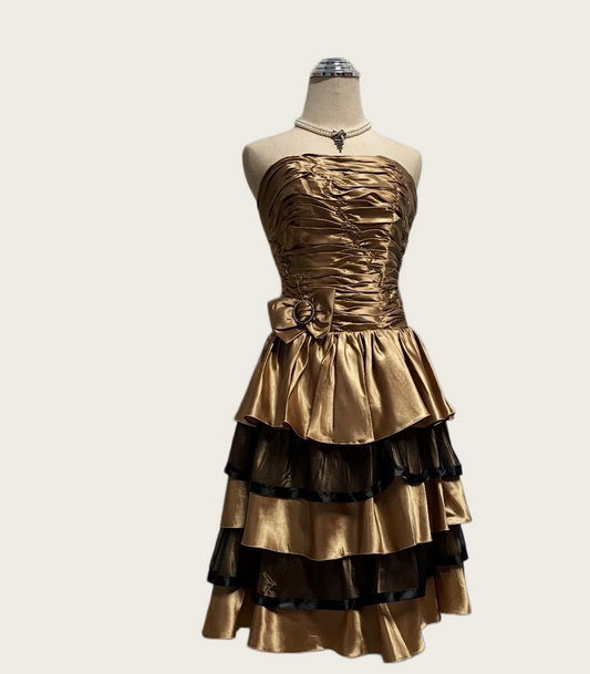 Trägerloses silbernes Vintage-Abendkleid, A-Linie, Geburtstagskleid J9370