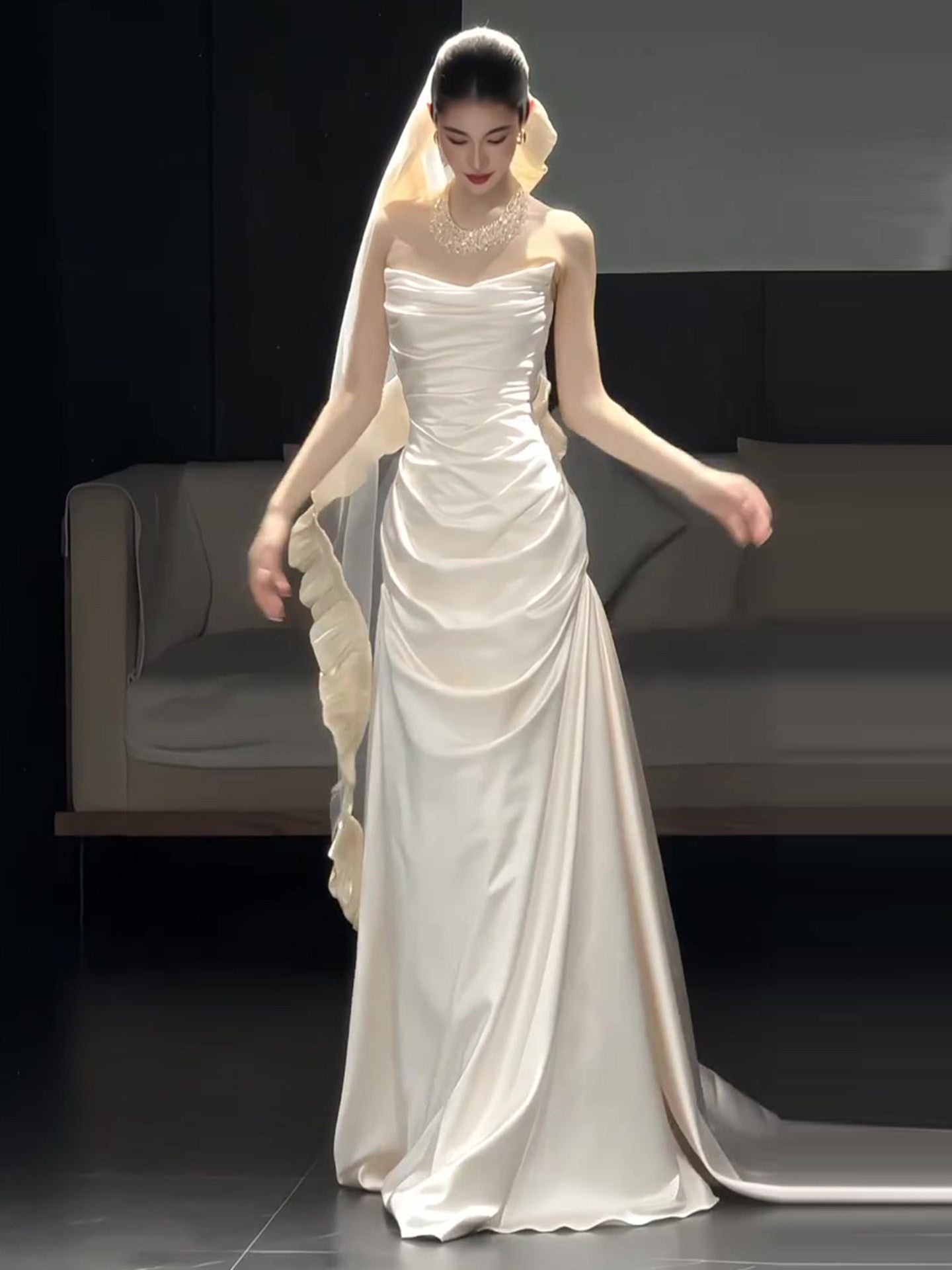 Strapless White Satin Wedding Dress Elegant Bridal Dress J9980