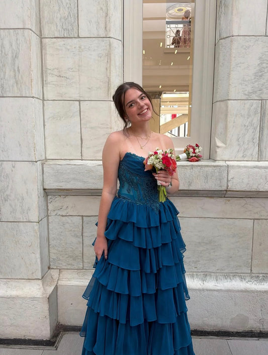Sweetheart Layered Chiffon Prom Dress Appliques Evening Dress J10448