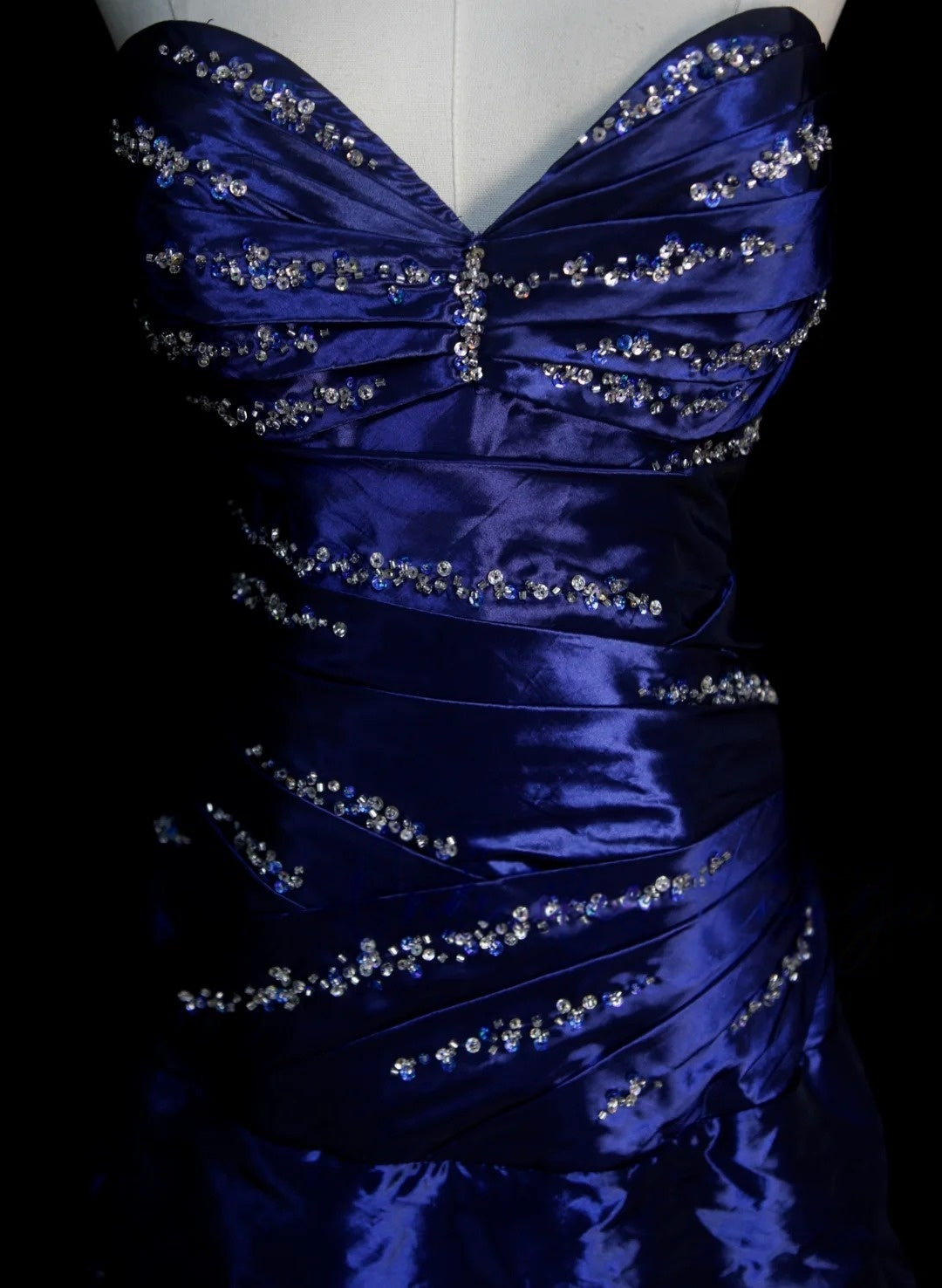 Trägerloses silbernes Vintage-Abendkleid, A-Linie, Geburtstagskleid J9370