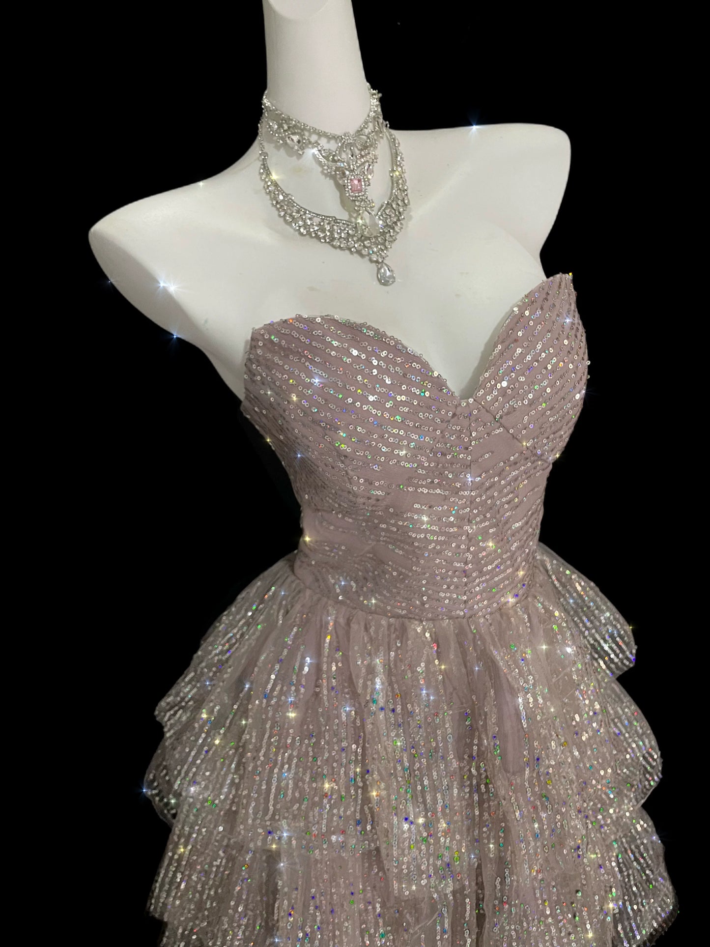 Robe de bal bustier violette en satin avec appliques, robe de soirée formelle J9413