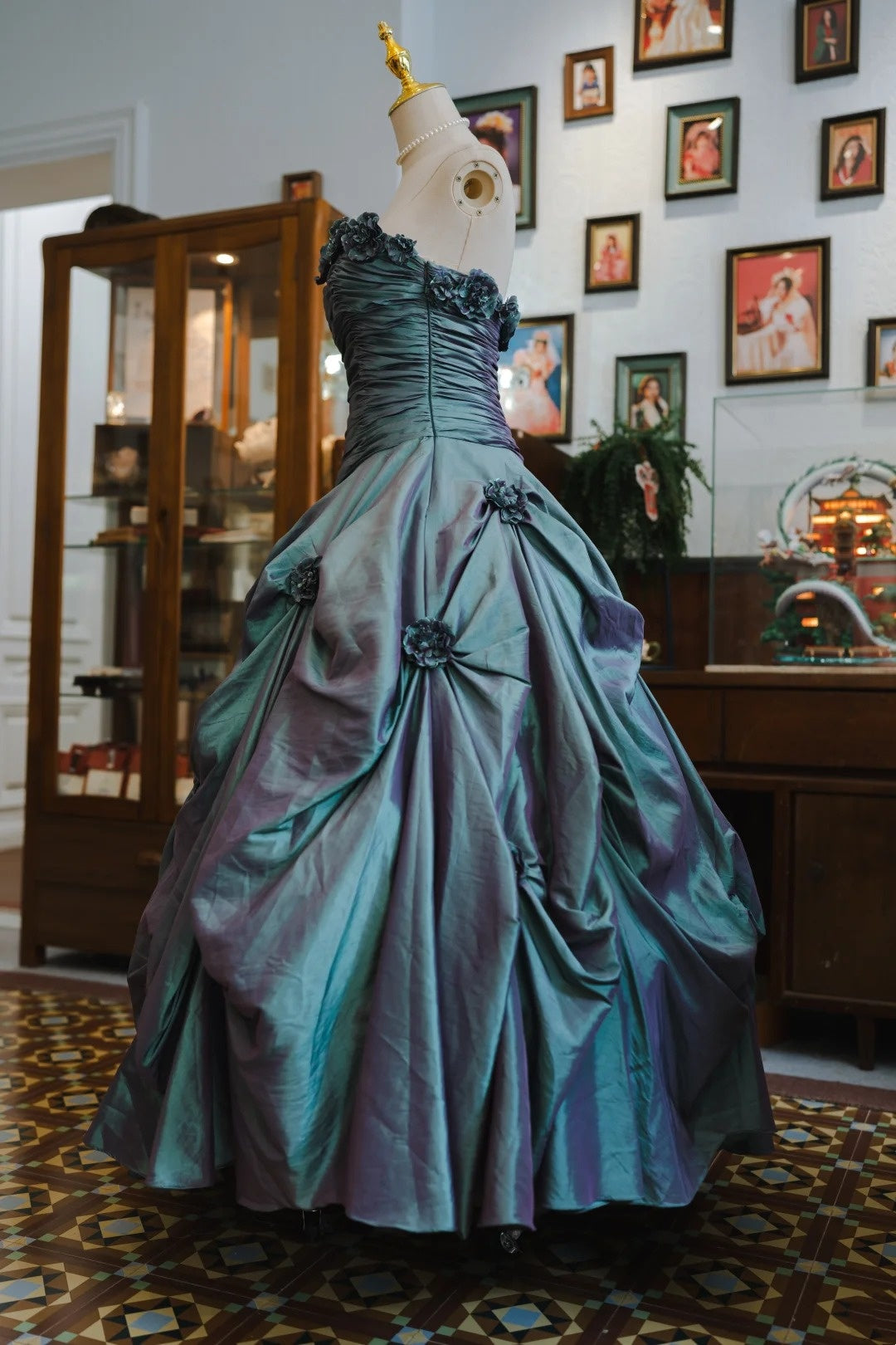 Trägerloses silbernes Vintage-Abendkleid, A-Linie, Geburtstagskleid J9370
