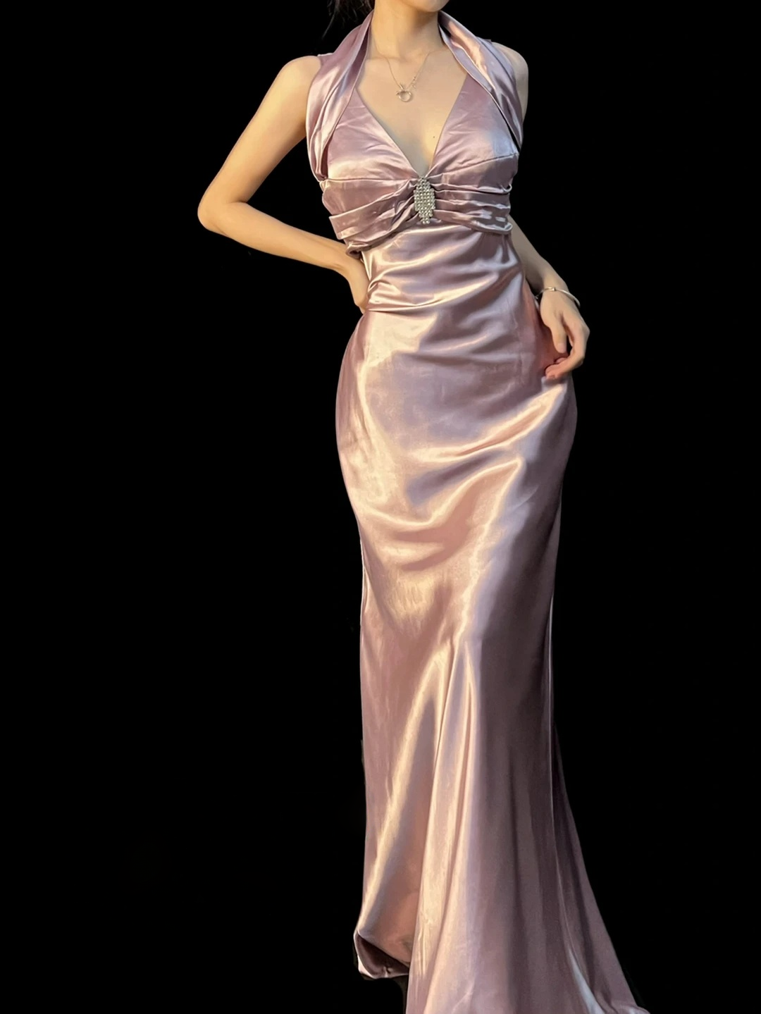 V Neck Pink Sheath Prom Dress Satin Evening Dress  J10127