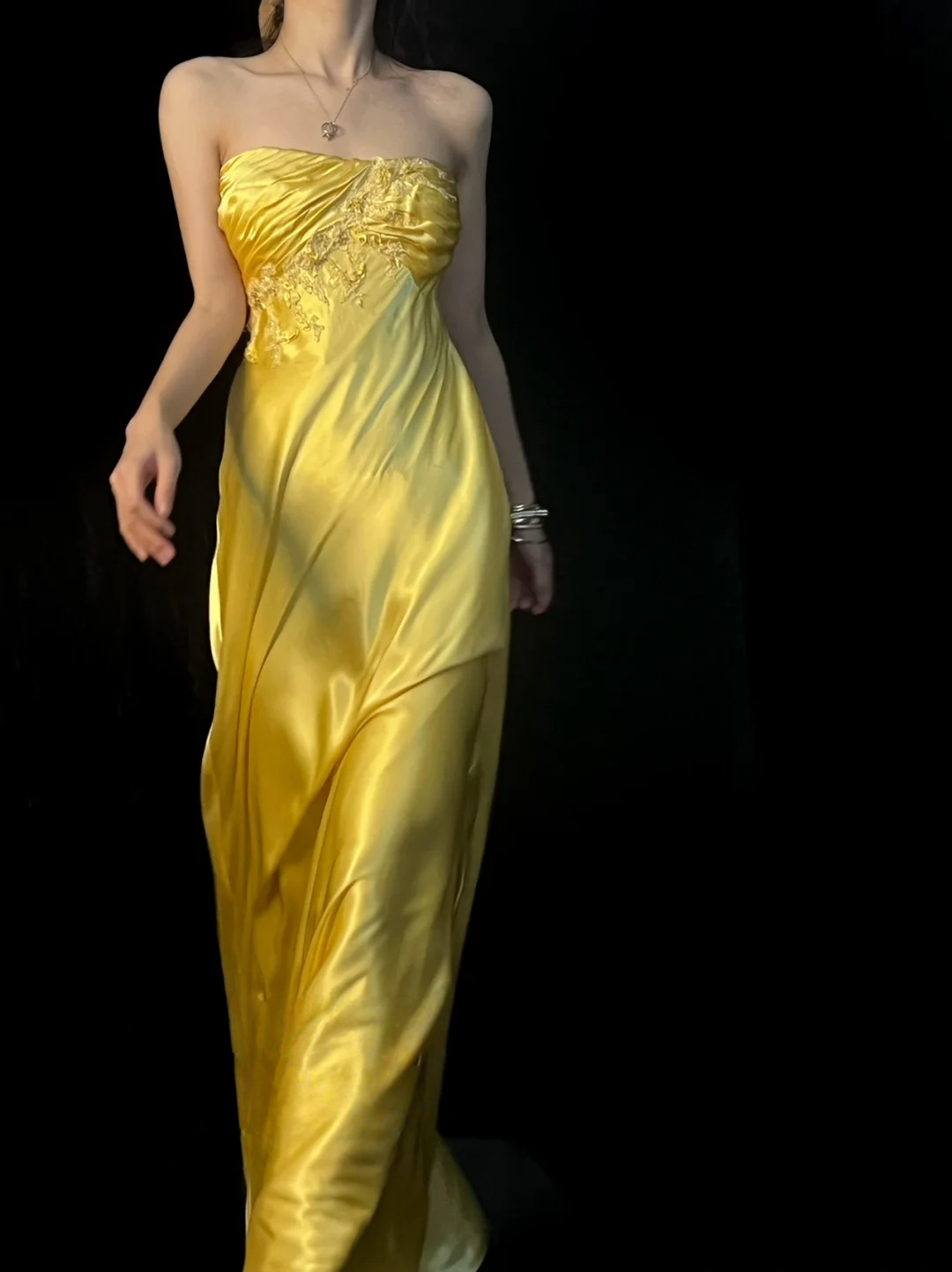 Trägerloses silbernes Vintage-Abendkleid, A-Linie, Geburtstagskleid J9370