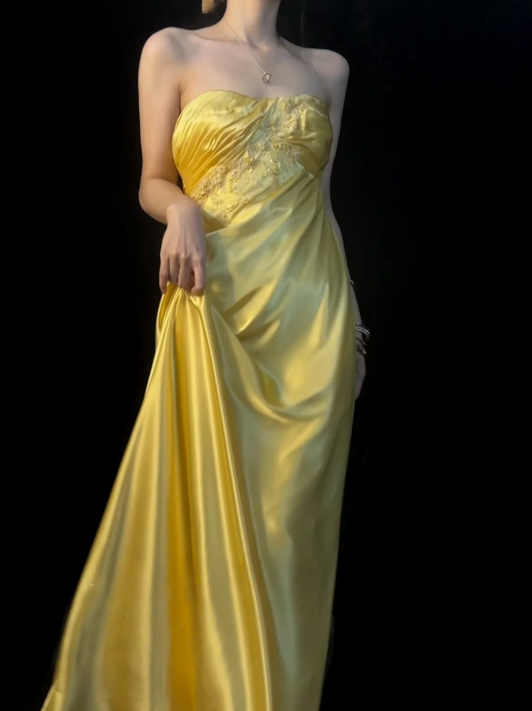 Trägerloses silbernes Vintage-Abendkleid, A-Linie, Geburtstagskleid J9370