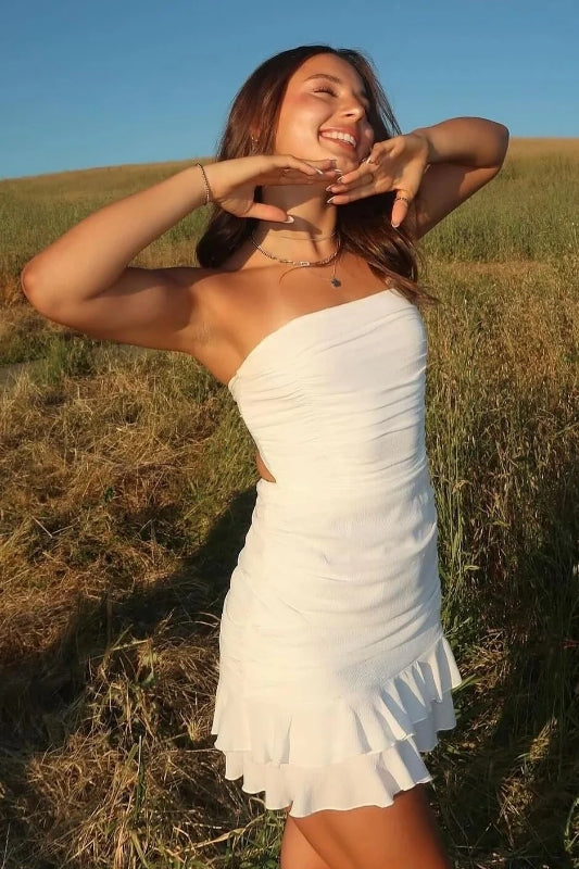 Schickes, trägerloses, königsblaues, kurzes Heimkehrkleid mit Rüschen J8371