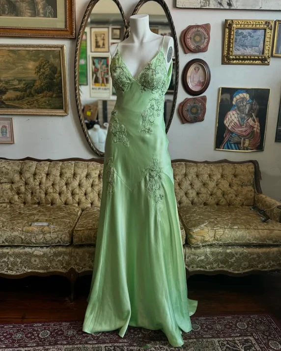 Robe de bal longue en satin vert coupe trapèze, tenue de soirée formelle J2669