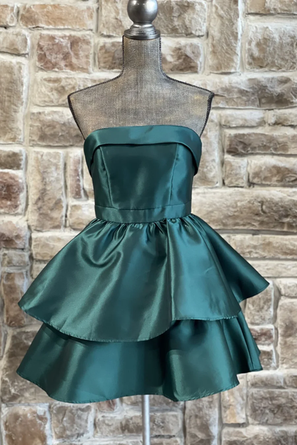 Grünes trägerloses A-Linien-Mini-Heimkehrkleid aus Satin mit Lagenmuster J6958