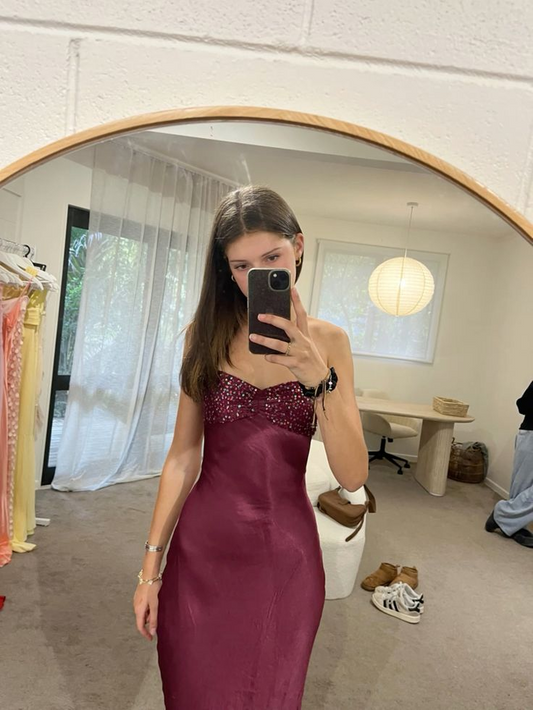 Neckholder Etuikleid Langes Ballkleid Satin Rückenfrei Sexy Abendkleid J8309