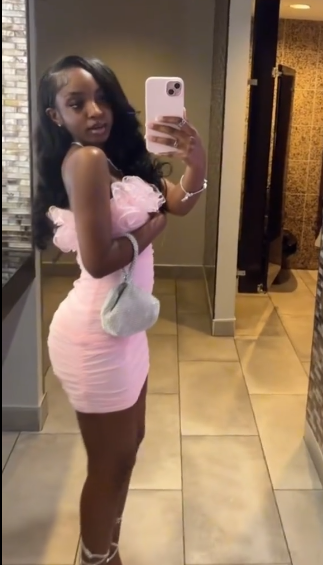 Trägerloses Etuikleid in Rosa, Geburtstagskleid, Heimkehrkleid J7379