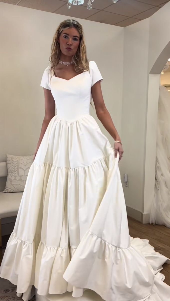 A Line White Simple Wedding Gown Elegant Bridal Dress J8153