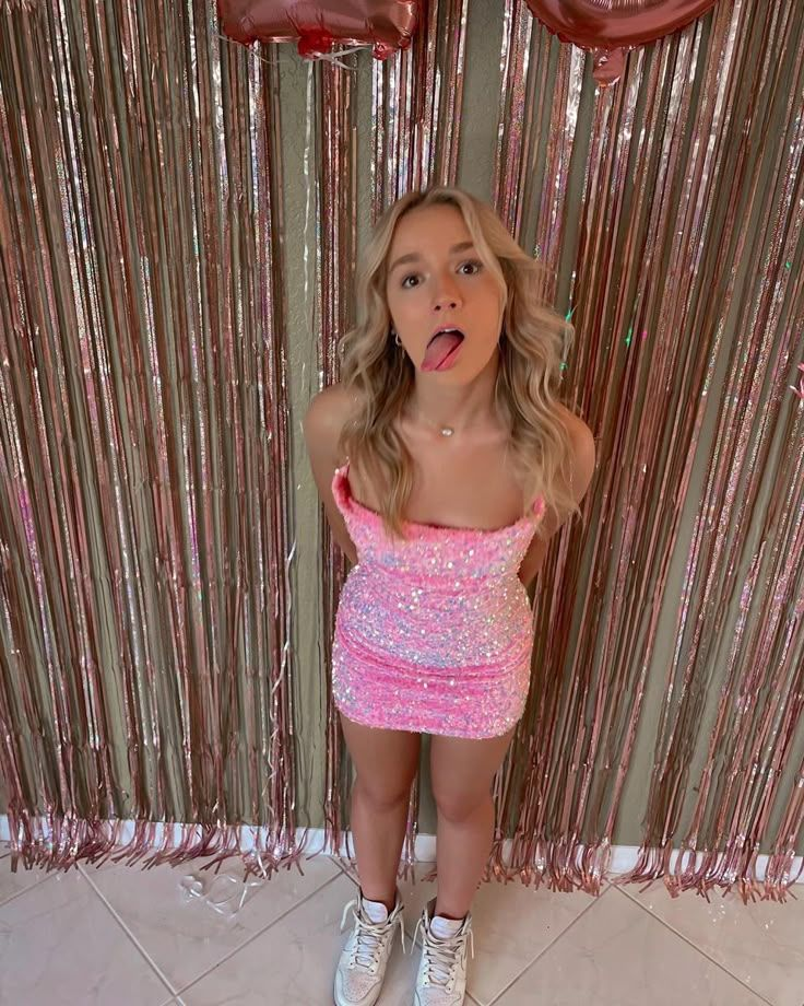 Süßes rosa Paillettenkleid zum 17. Geburtstag, funkelndes Homecoming-Kleid J8368