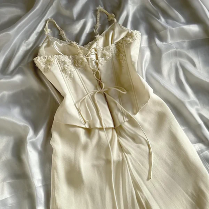 Robe de bal longue beige à bretelles spaghetti et fleurs perlées, robe d'anniversaire J8261