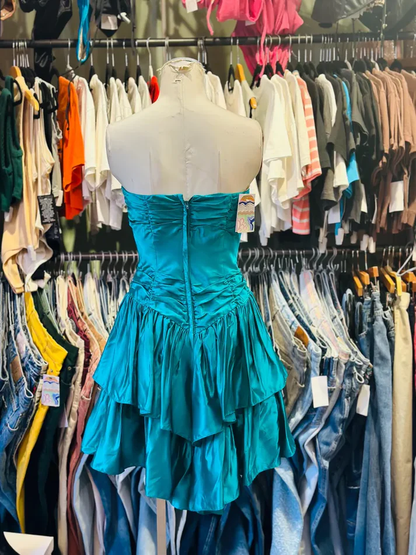 Herzförmiger Ausschnitt, blau, Satin, 17. Geburtstag, kurzer Rock, Heimkehrkleid J7325