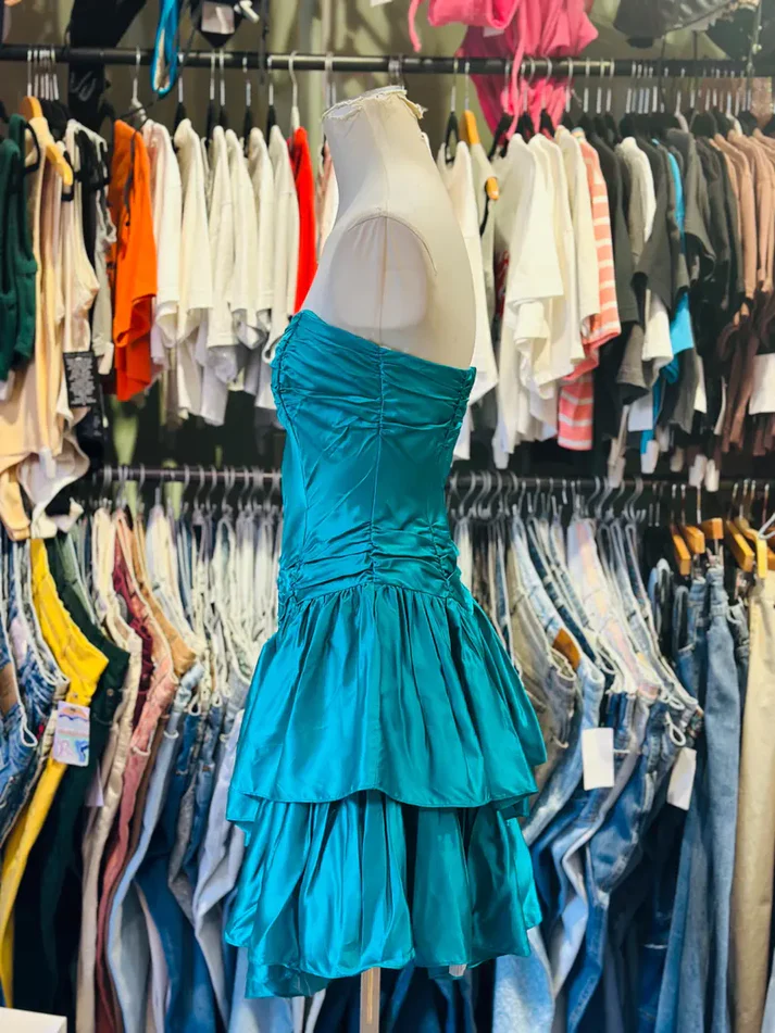 Herzförmiger Ausschnitt, blau, Satin, 17. Geburtstag, kurzer Rock, Heimkehrkleid J7325