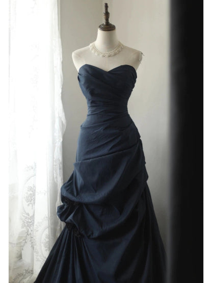 Sweetheart A Line Navy Blue Long Prom Dress Elegant Evening Dress J8615