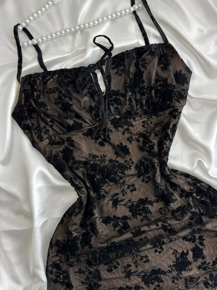 Vintage Lila Schwarz Spitzenträger Mini Homecoming Kleid J7661