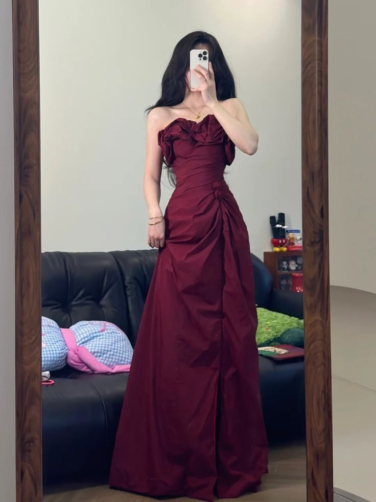 Burgunderrot A-Linie Satin Ballkleider Langes Abendkleid Formales Kleid J7252