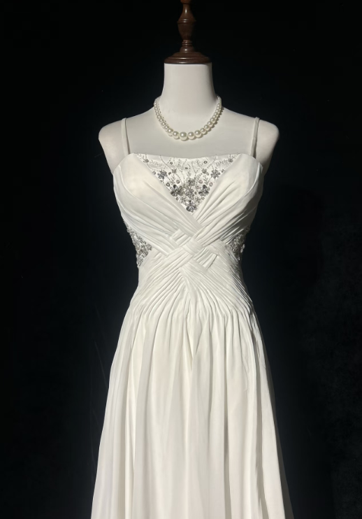 Spaghettiträger Weißes A-Linien-Abendkleid mit Perlenbesatz Langes Ballkleid J7994