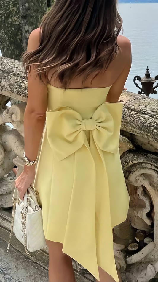 Robe de soirée jaune sans bretelles avec nœud papillon J7712