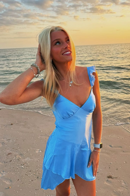 Blaues A-Linien-Kurzes Homecoming-Kleid mit V-Ausschnitt und Satinrüschen J7510