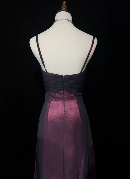 Robe de soirée longue coupe trapèze à bretelles spaghetti couleur raisin J7124