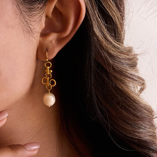 Boucles d'oreilles longues en acier inoxydable doré avec perles G23