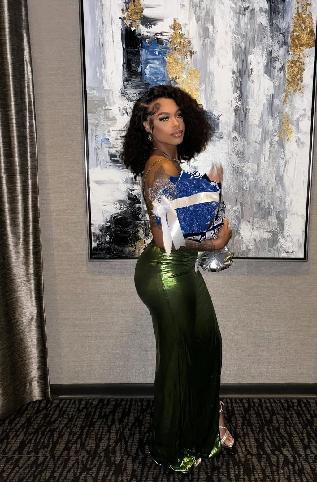 Robe de soirée fourreau verte longue avec fente pour fille noire J2617