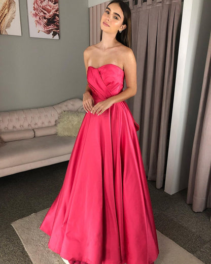 Trägerloses, langes Ballkleid aus Satin in A-Linie in Rosa J2983