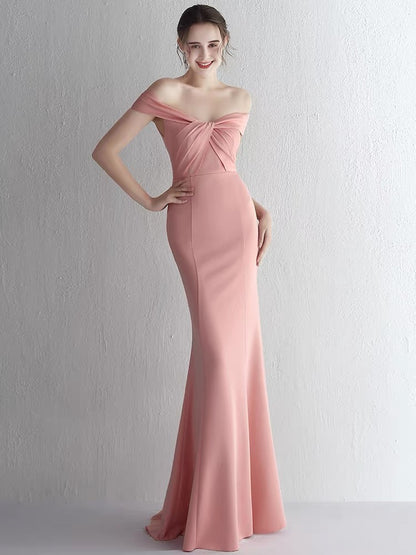 Robe de bal longue sirène rose à épaules dénudées et fente J3383