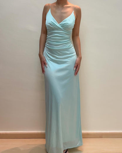 Robe de bal longue bleu clair à col en V et fourreau J3428