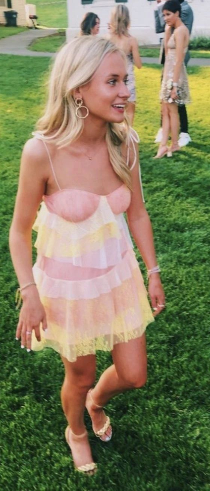 Robe de bal courte à bretelles spaghetti et coupe trapèze, robe de fête d'anniversaire J3488