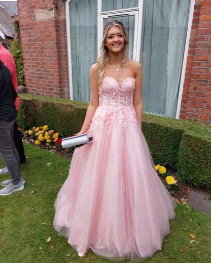 Robe de bal longue bustier en tulle rose avec appliqués J3528