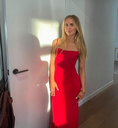 Robe de soirée longue rouge à bretelles spaghetti J3531