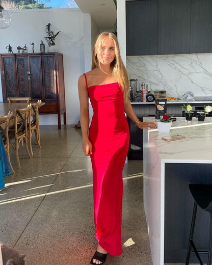 Robe de soirée longue rouge à bretelles spaghetti J3531