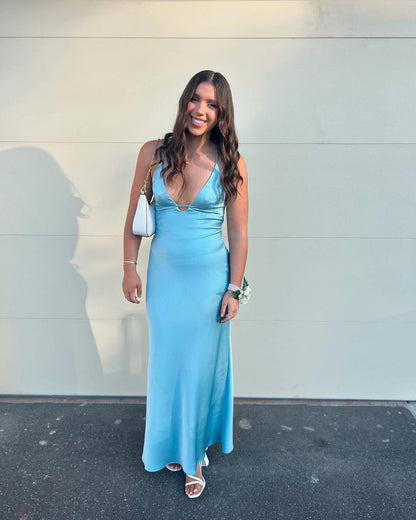 Robe de soirée longue fourreau bleue Tiffany J3555
